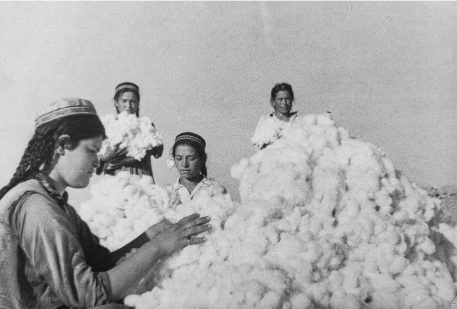 Uzbekistan (1938 1951. Dav Is Center For Russian And Eurasian Studies Collection, H.C. Fung Library SIB 5504)