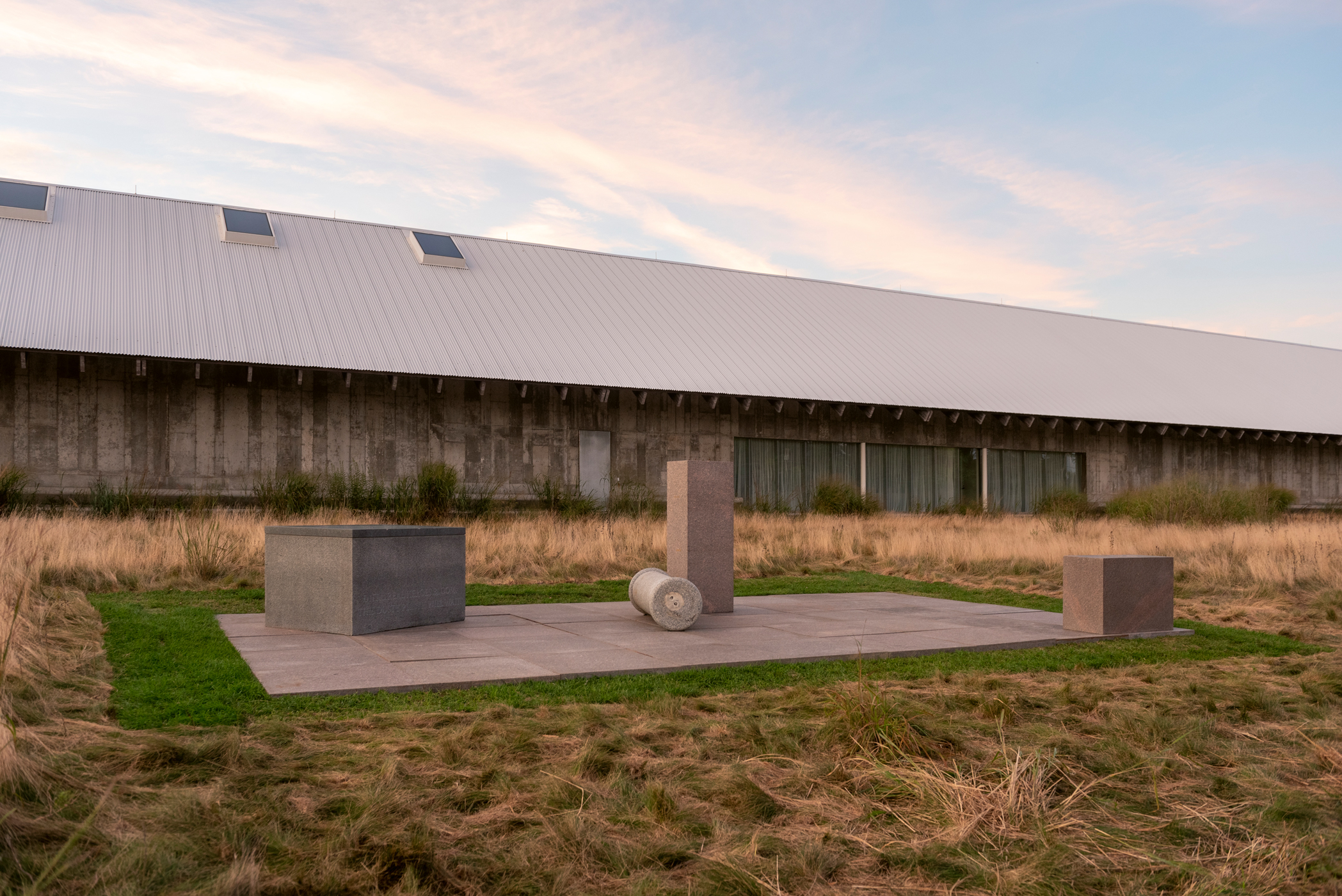 Gates, Monument In Waiting, 2020 (0720021) 23 Web